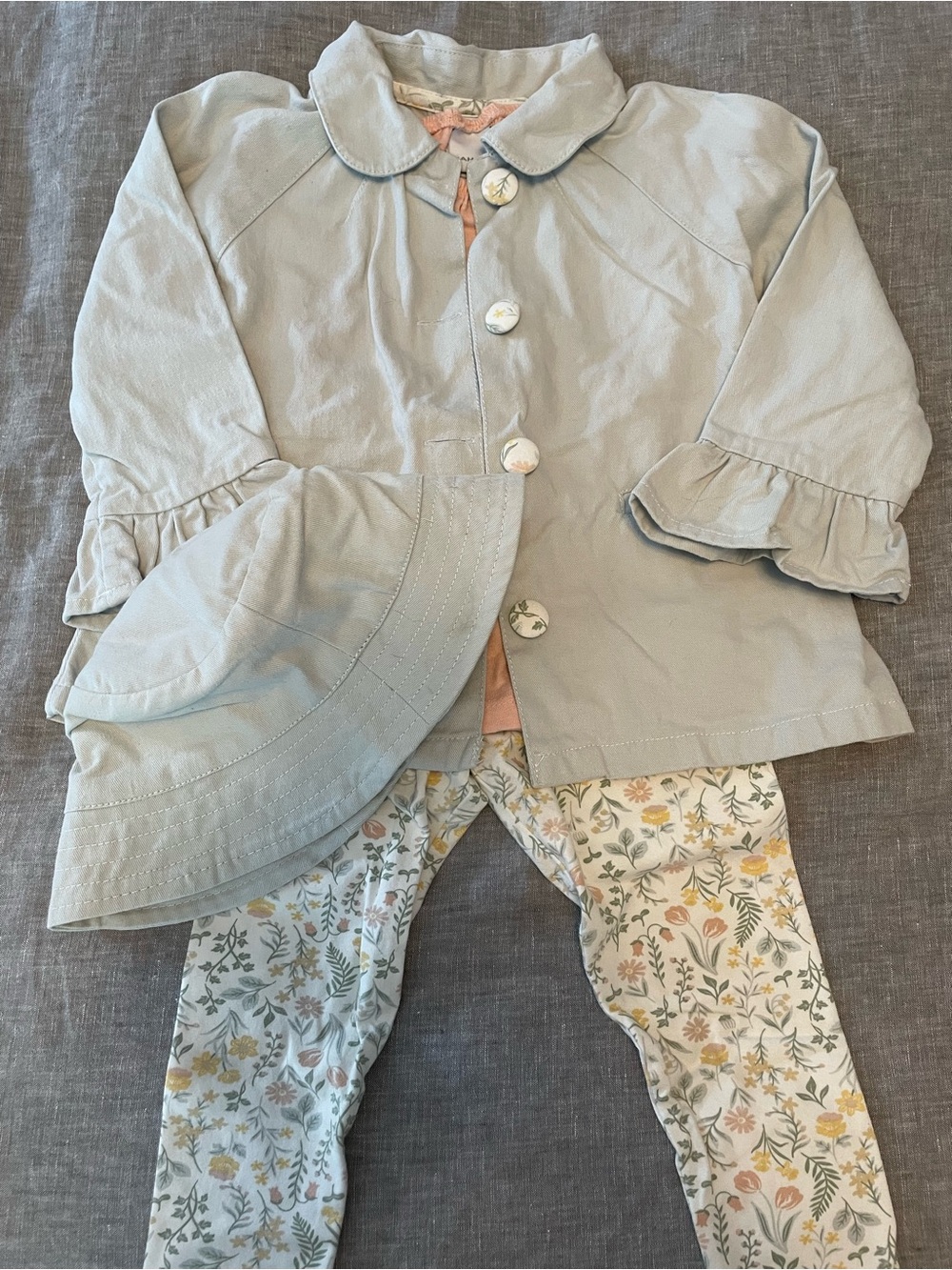 Tahari 4 pc set Girls 4T Ruffle Jacket with Peach Top, Floral Leggings, Sun Hat